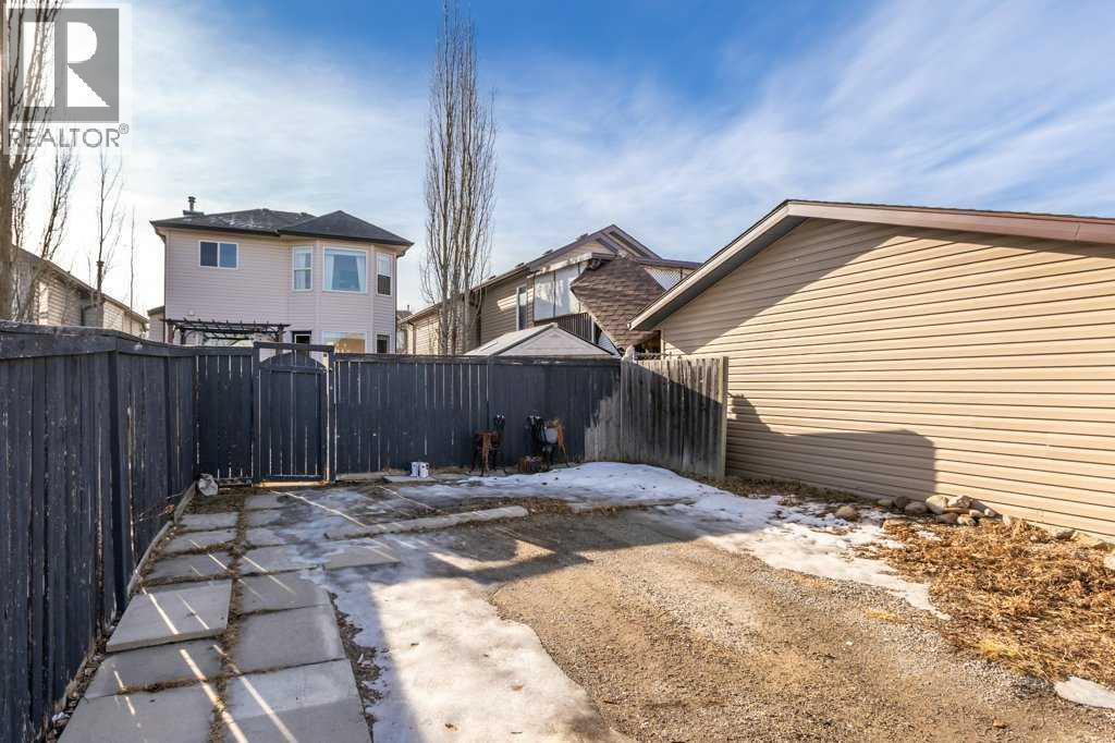 28 Everstone Way Sw, Calgary, AB
