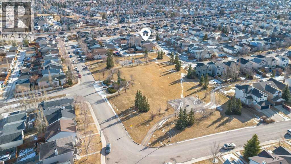 28 Everstone Way Sw, Calgary, AB