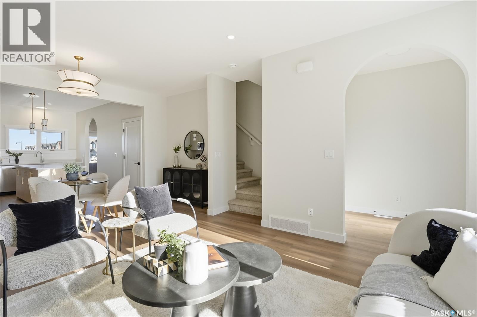 46 Taskamanwa Terrace, Saskatoon, SK - Indoor Photo Showing Living Room