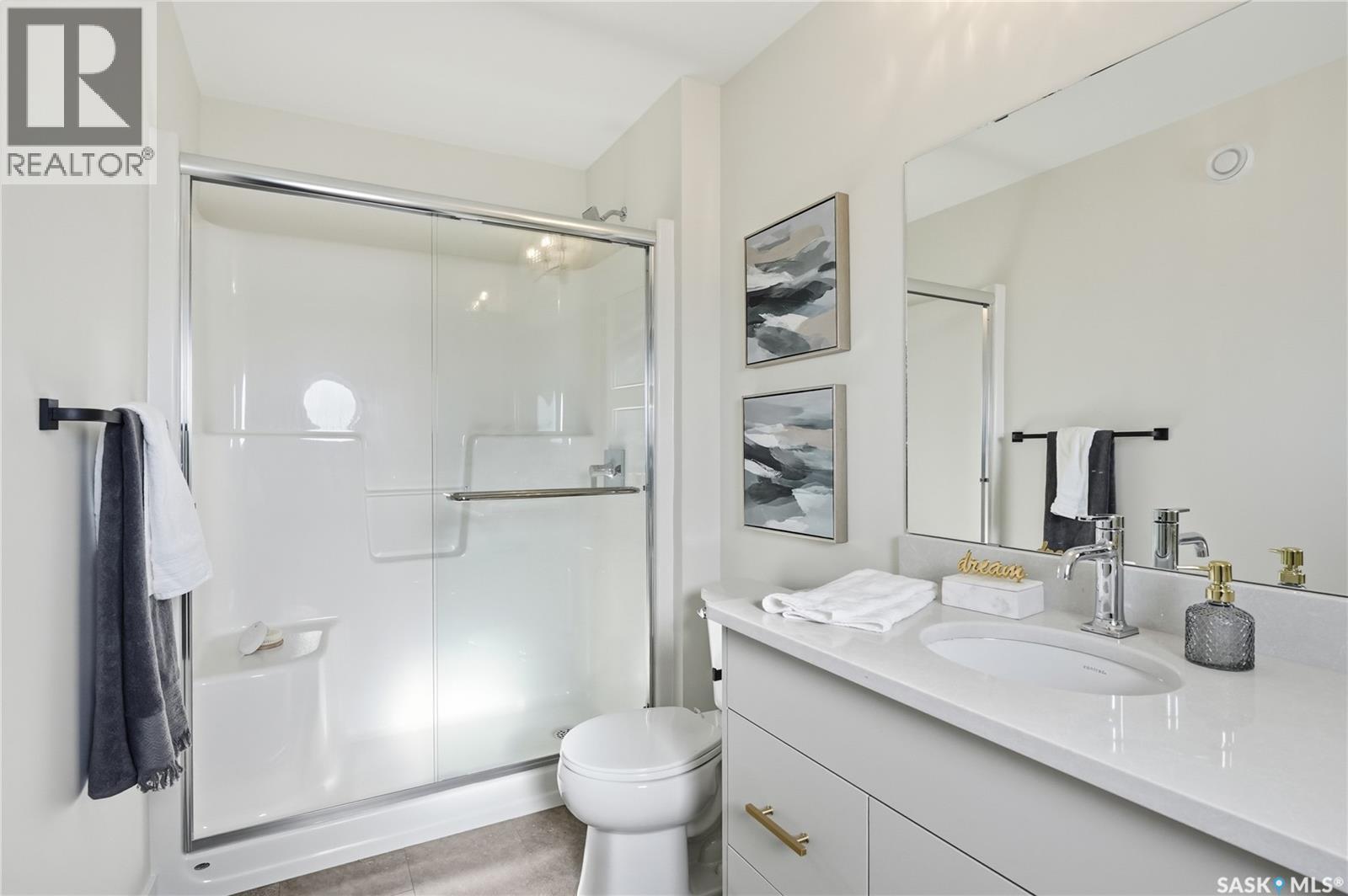 34 Taskamanwa Terrace, Saskatoon, SK - Indoor Photo Showing Bathroom