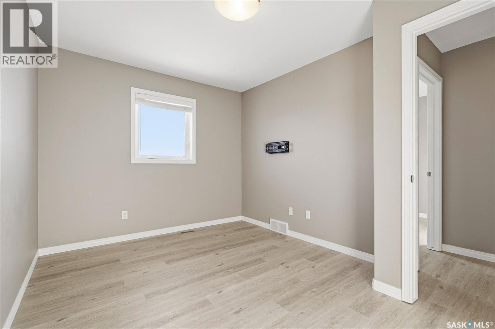 7 365 Dawson Crescent, Saskatoon, SK - Indoor Photo Showing Other Room