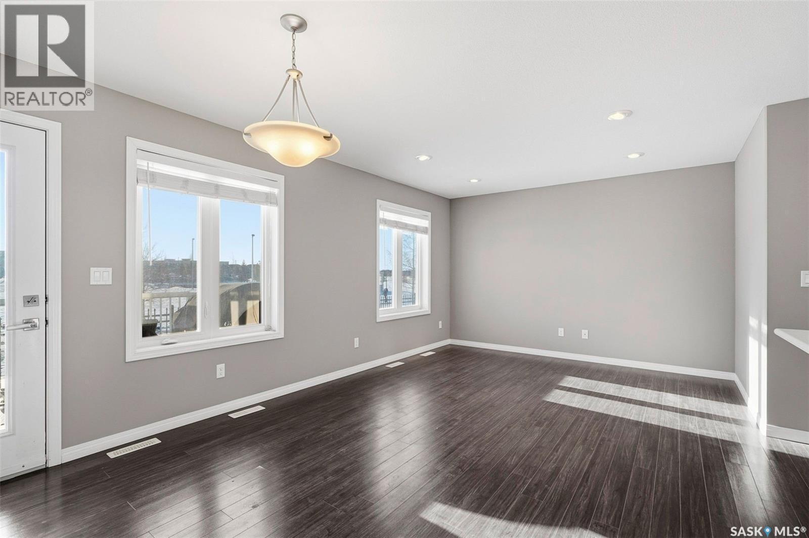 7 365 Dawson Crescent, Saskatoon, SK - Indoor Photo Showing Other Room