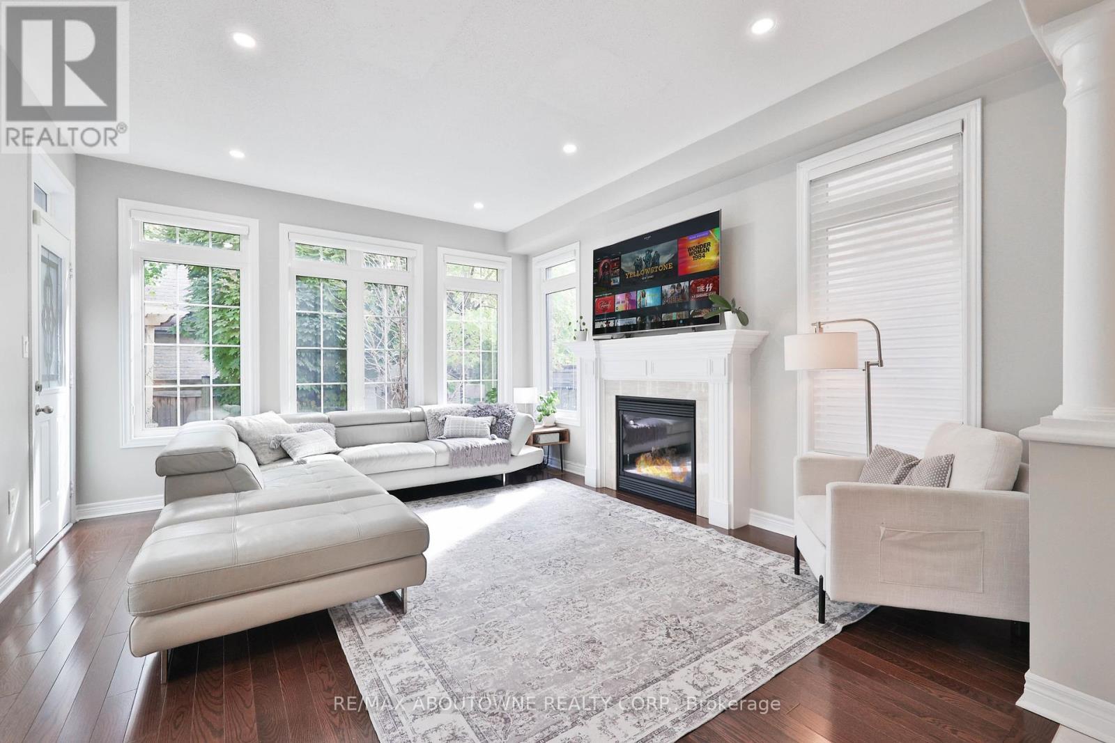 3262 Skipton Lane, Oakville, ON - Indoor Photo Showing Living Room With Fireplace