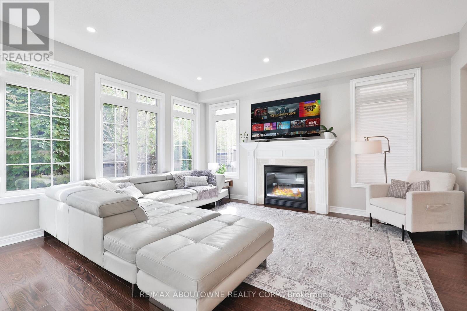 3262 Skipton Lane, Oakville, ON - Indoor Photo Showing Living Room With Fireplace