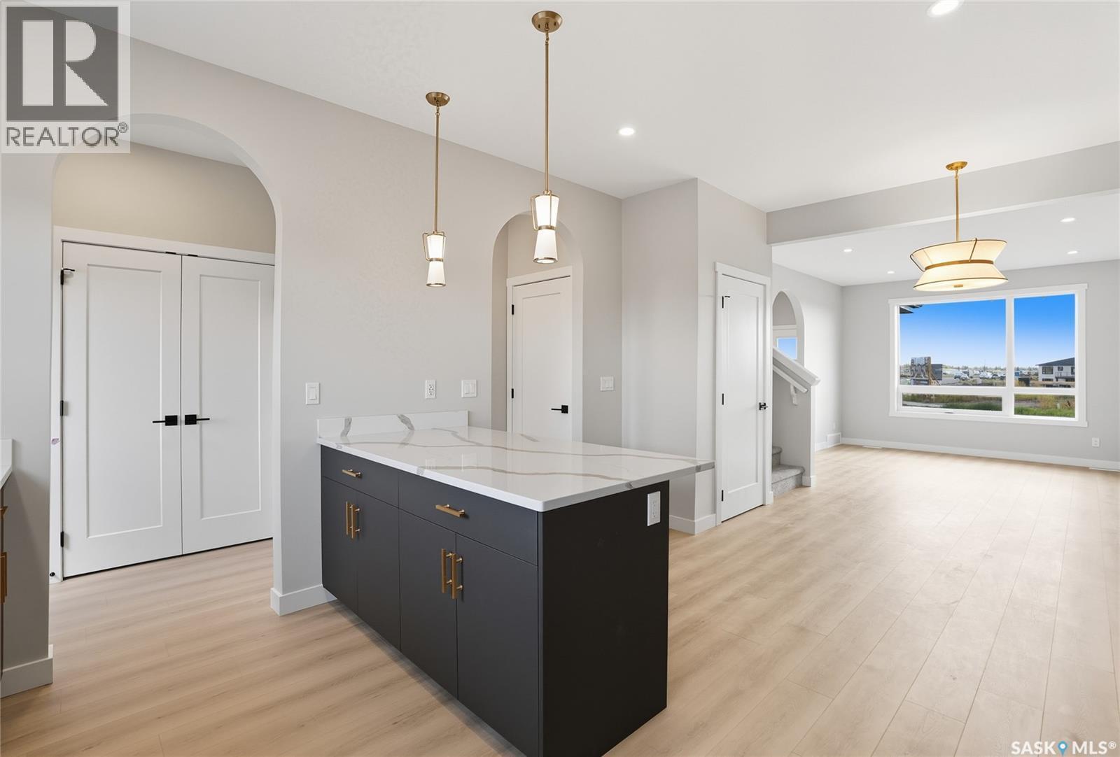 74 Taskamanwa Terrace, Saskatoon, SK - Indoor Photo Showing Kitchen