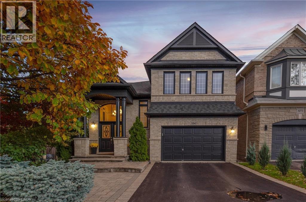 3262 Skipton Lane, Oakville, ON - Outdoor With Facade