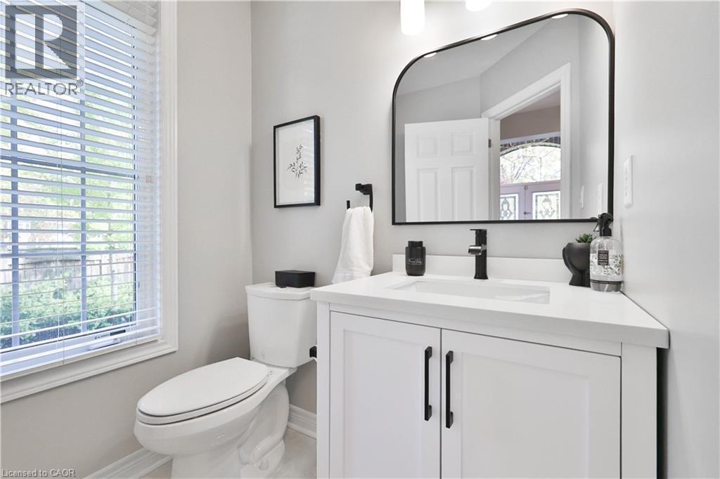 3262 Skipton Lane, Oakville, ON - Indoor Photo Showing Bathroom