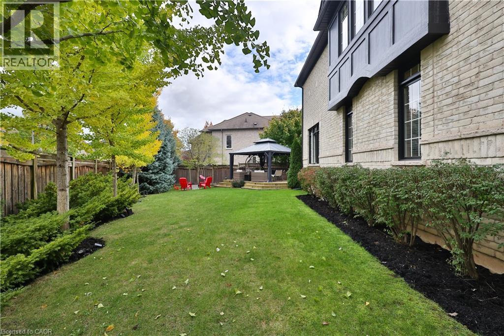 3262 Skipton Lane, Oakville, ON - Outdoor