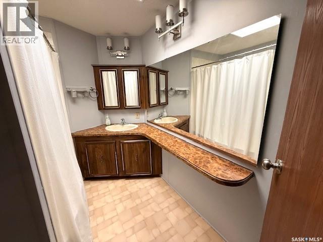 27 Prairie Sun Court, Swift Current, SK