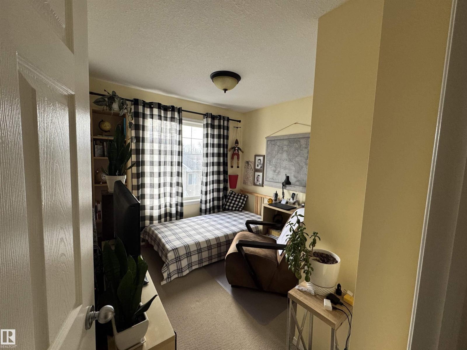 #208 178 Bridgeport Bv, Leduc, AB - Indoor