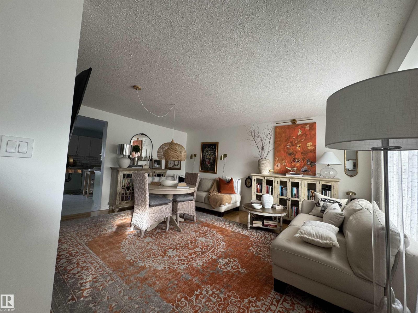 #208 178 Bridgeport Bv, Leduc, AB - Indoor