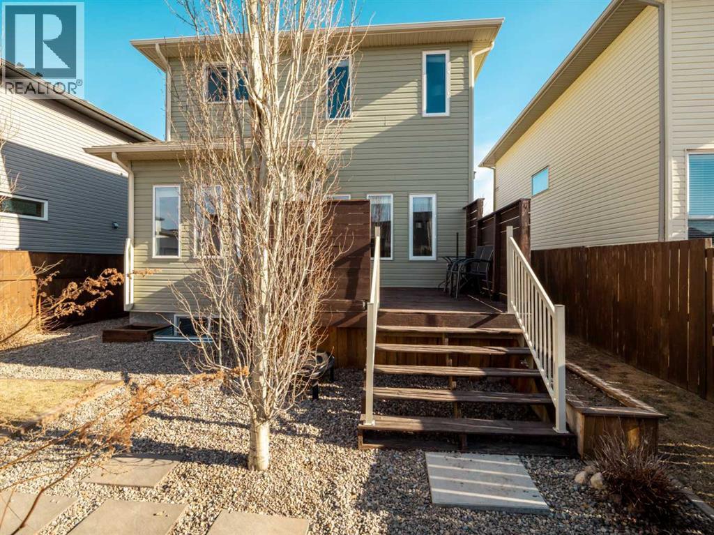 166 Crocus Terrace W, Lethbridge, AB - Outdoor With Exterior