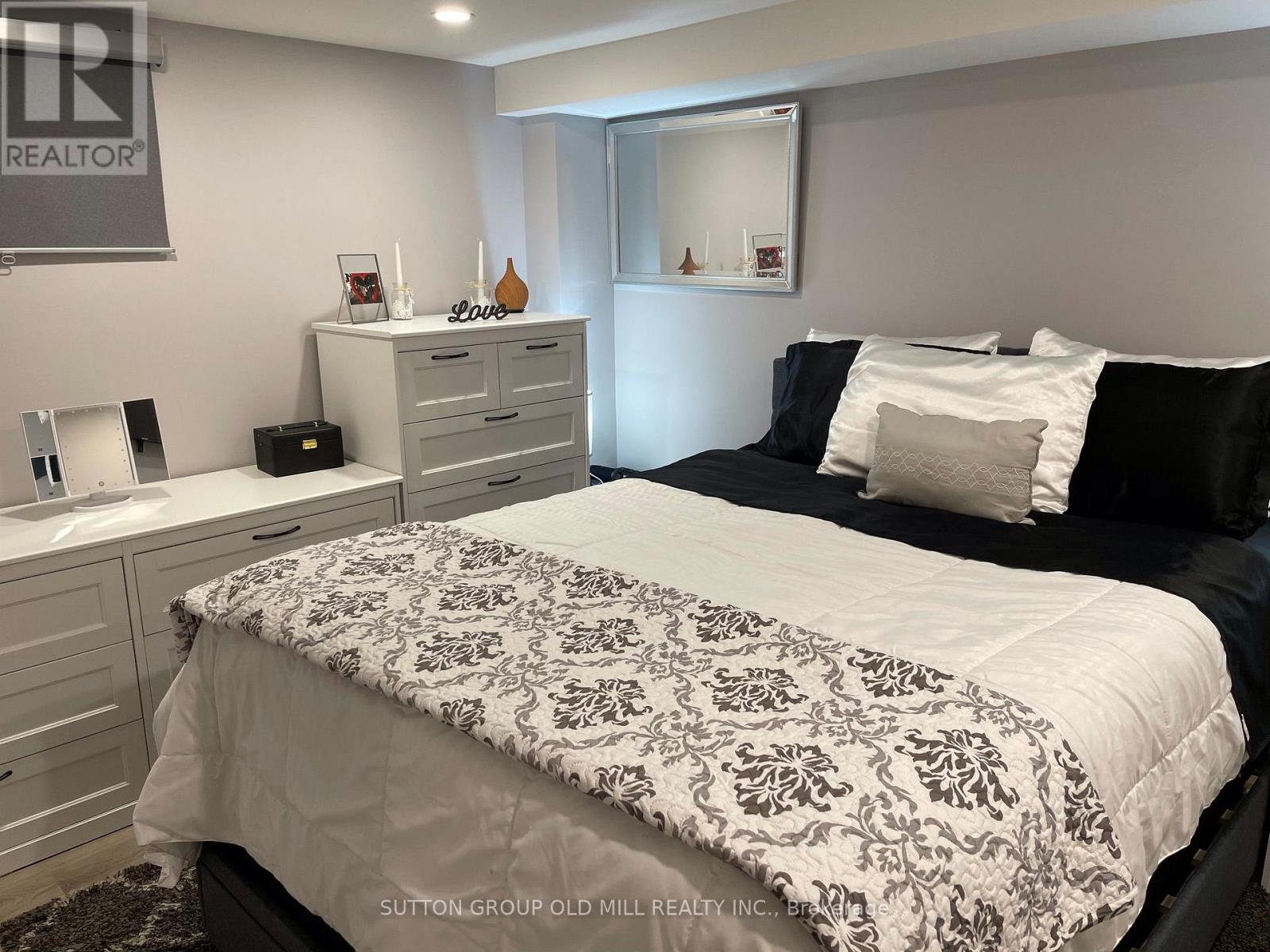Lower - 79 Barrhead Crescent, Toronto, ON - Indoor Photo Showing Bedroom