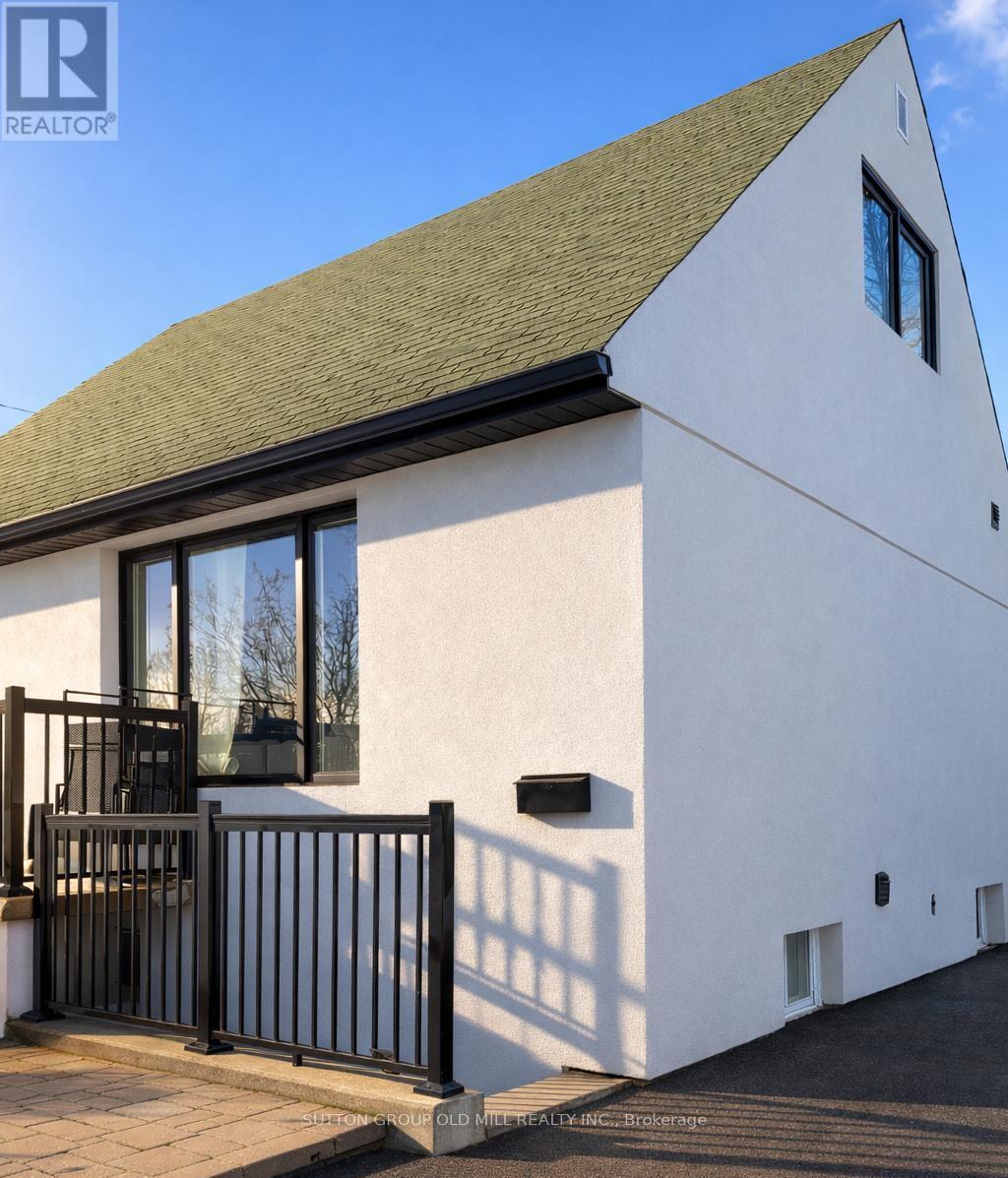 Lower - 79 Barrhead Crescent, Toronto, ON - Outdoor With Exterior