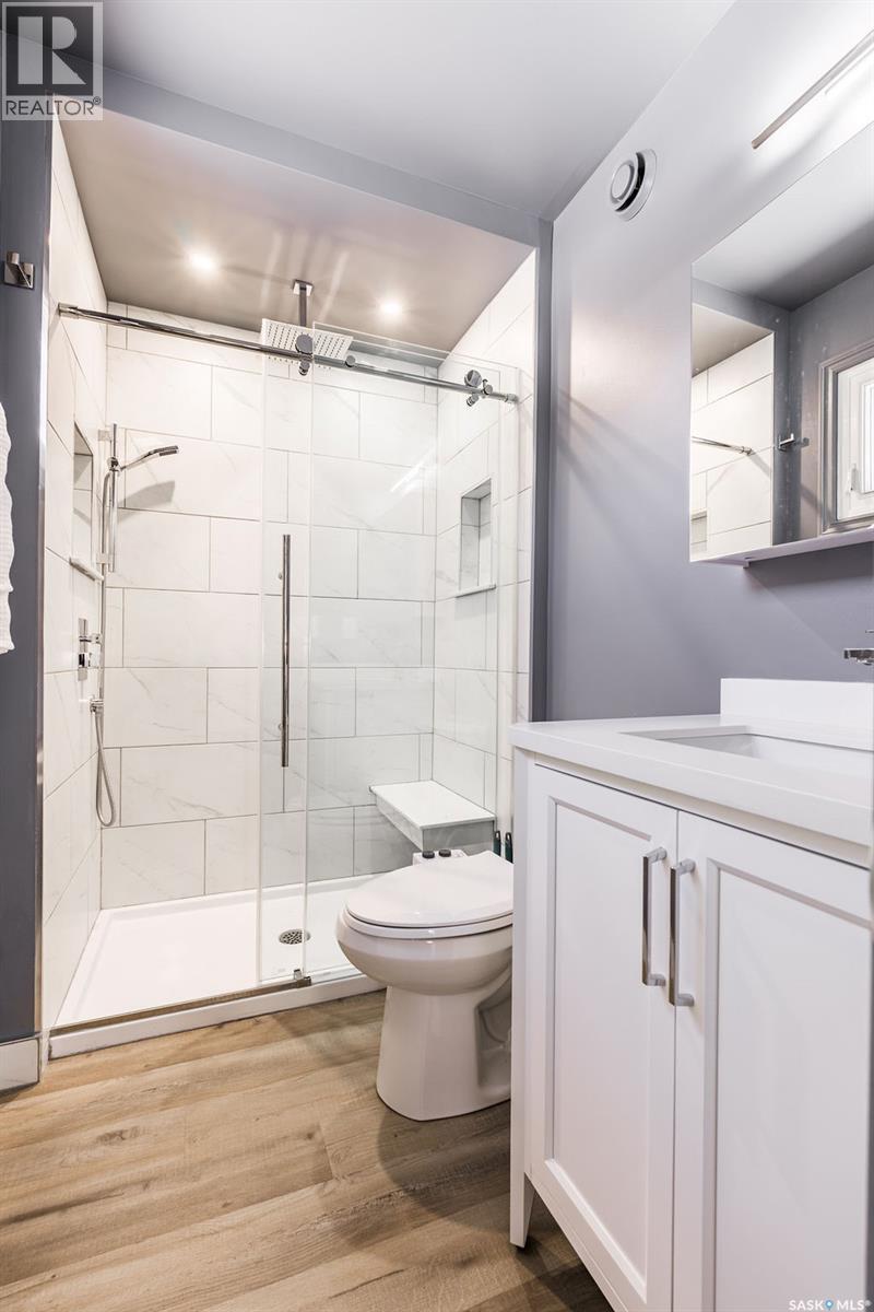 11 Schwager Crescent, Saskatoon, SK - Indoor Photo Showing Bathroom