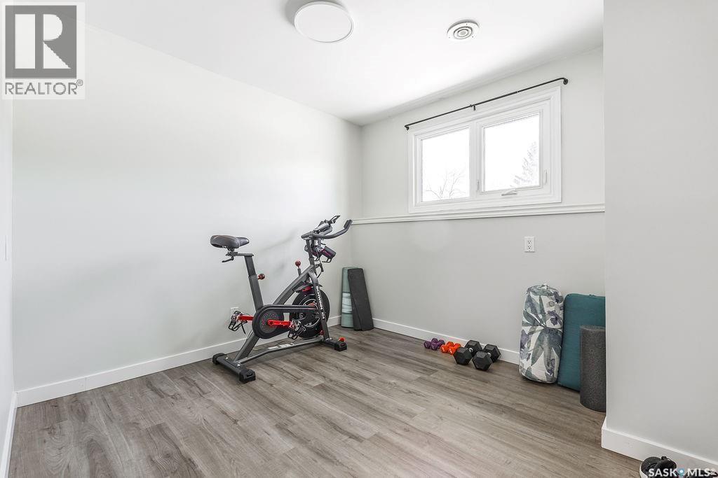 11 Schwager Crescent, Saskatoon, SK - Indoor Photo Showing Gym Room
