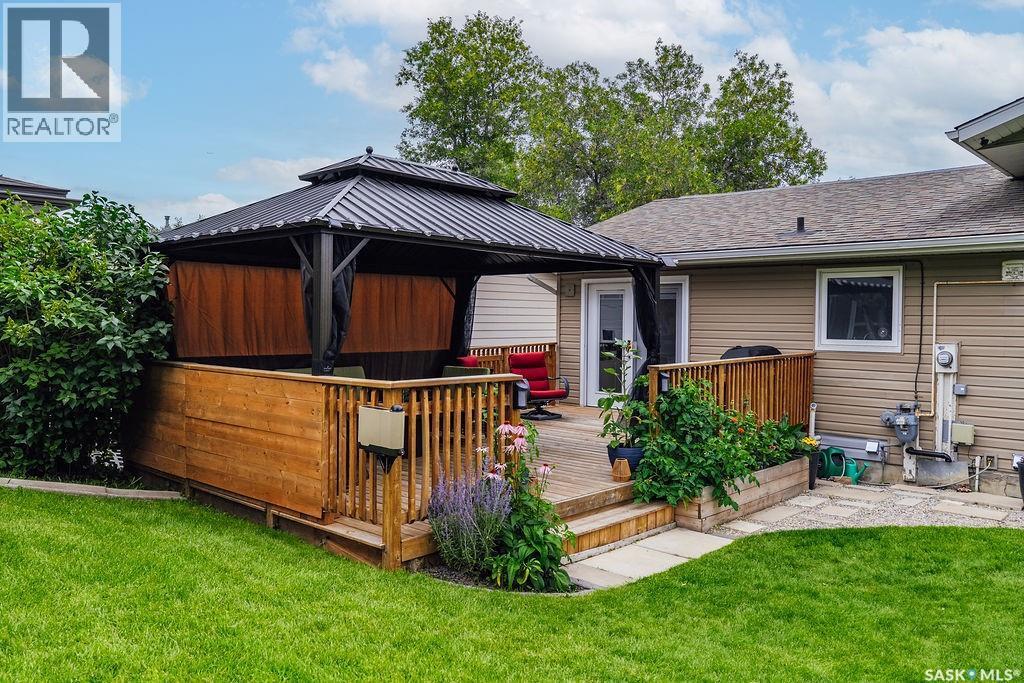 11 Schwager Crescent, Saskatoon, SK - Outdoor With Exterior