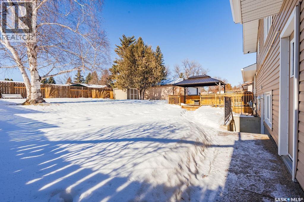 11 Schwager Crescent, Saskatoon, SK - Outdoor