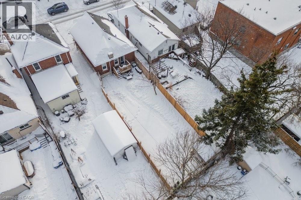 19 Huxley Avenue N, Hamilton, ON - Outdoor With View