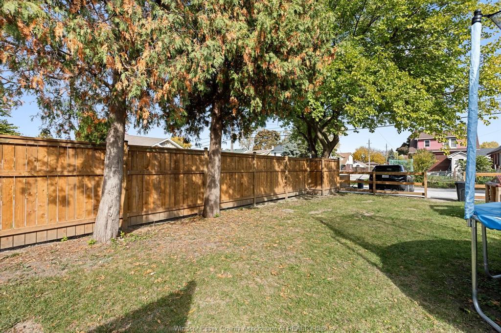 1402 Pierre, Windsor, ON