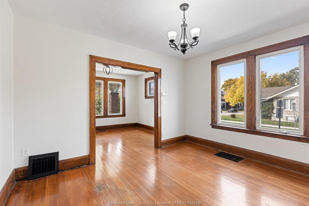 1402 Pierre, Windsor, ON