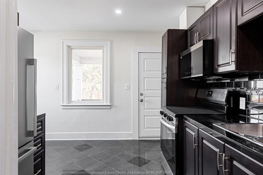 1402 Pierre, Windsor, ON