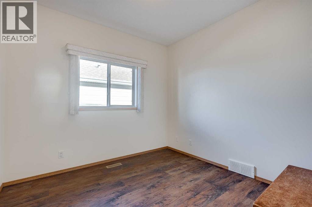 38 Kendrew Drive, Red Deer, AB - Indoor Photo Showing Other Room