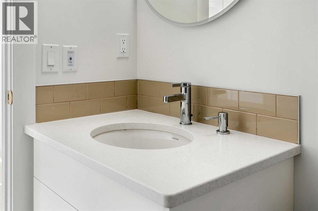 94 Cornerbrook Crescent Ne, Calgary, AB - Indoor Photo Showing Bathroom
