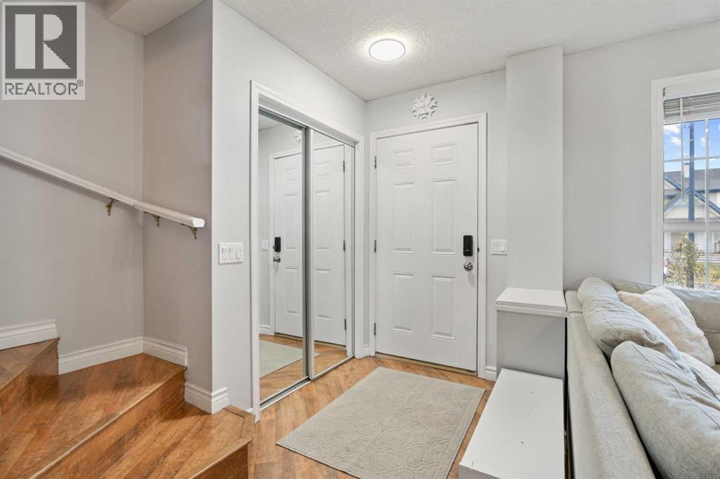 242 Elgin Place Se, Calgary, AB - Indoor Photo Showing Other Room