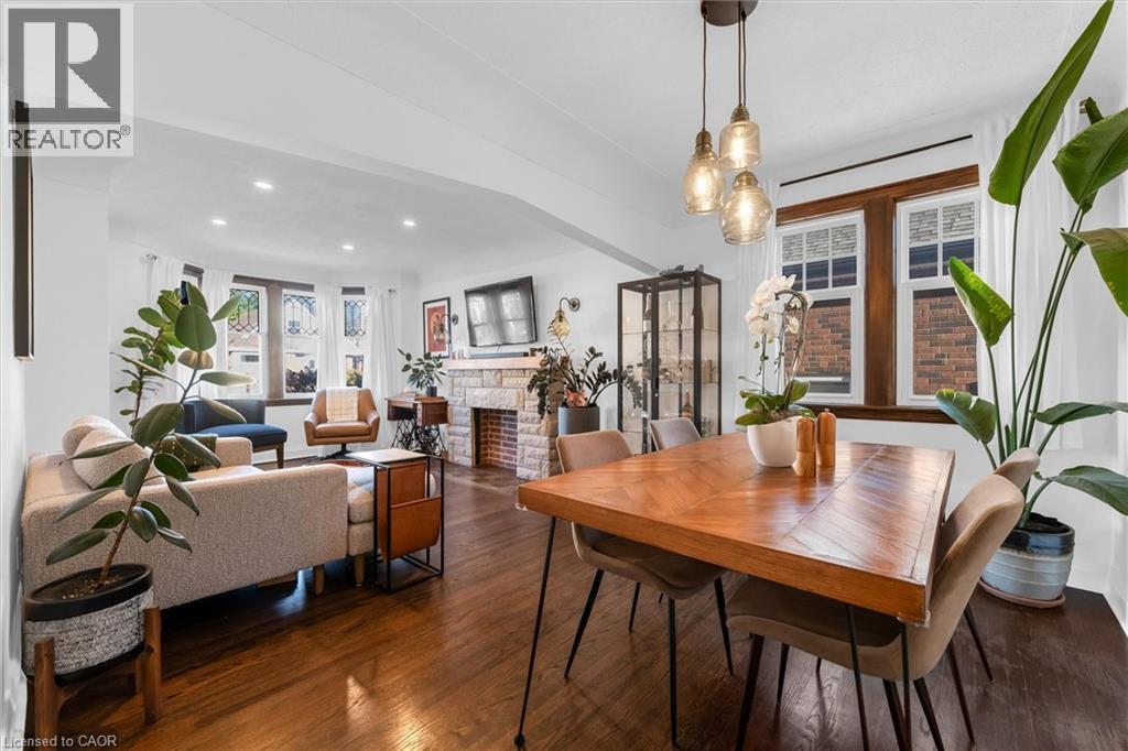 177 Houghton Avenue S, Hamilton, ON - Indoor With Fireplace