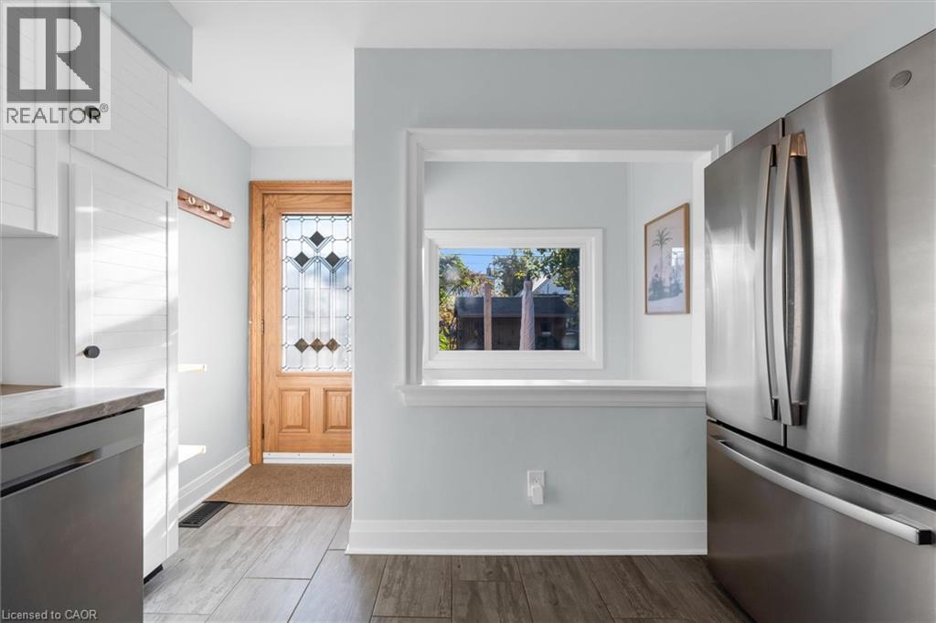 177 Houghton Avenue S, Hamilton, ON - Indoor Photo Showing Other Room