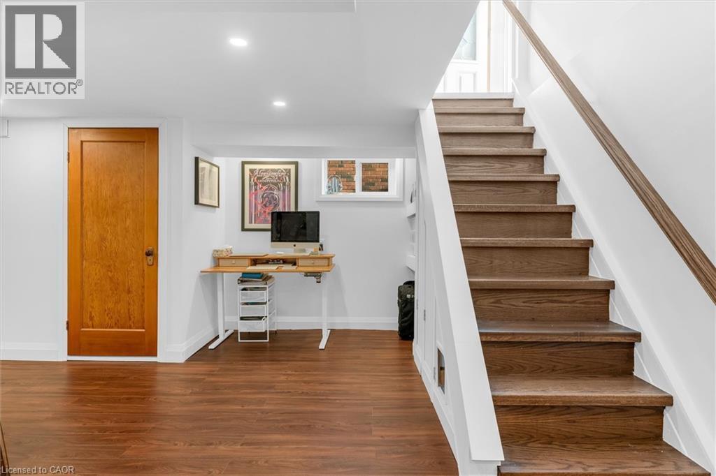 177 Houghton Avenue S, Hamilton, ON - Indoor Photo Showing Other Room