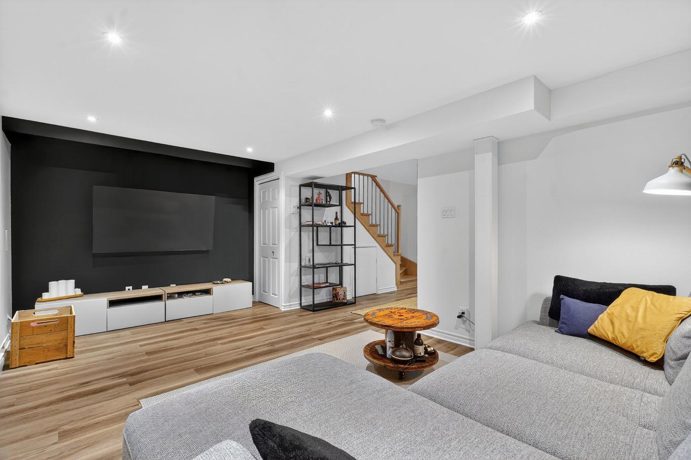 Family room - 522 Rue Lesage, Chambly, QC - Indoor