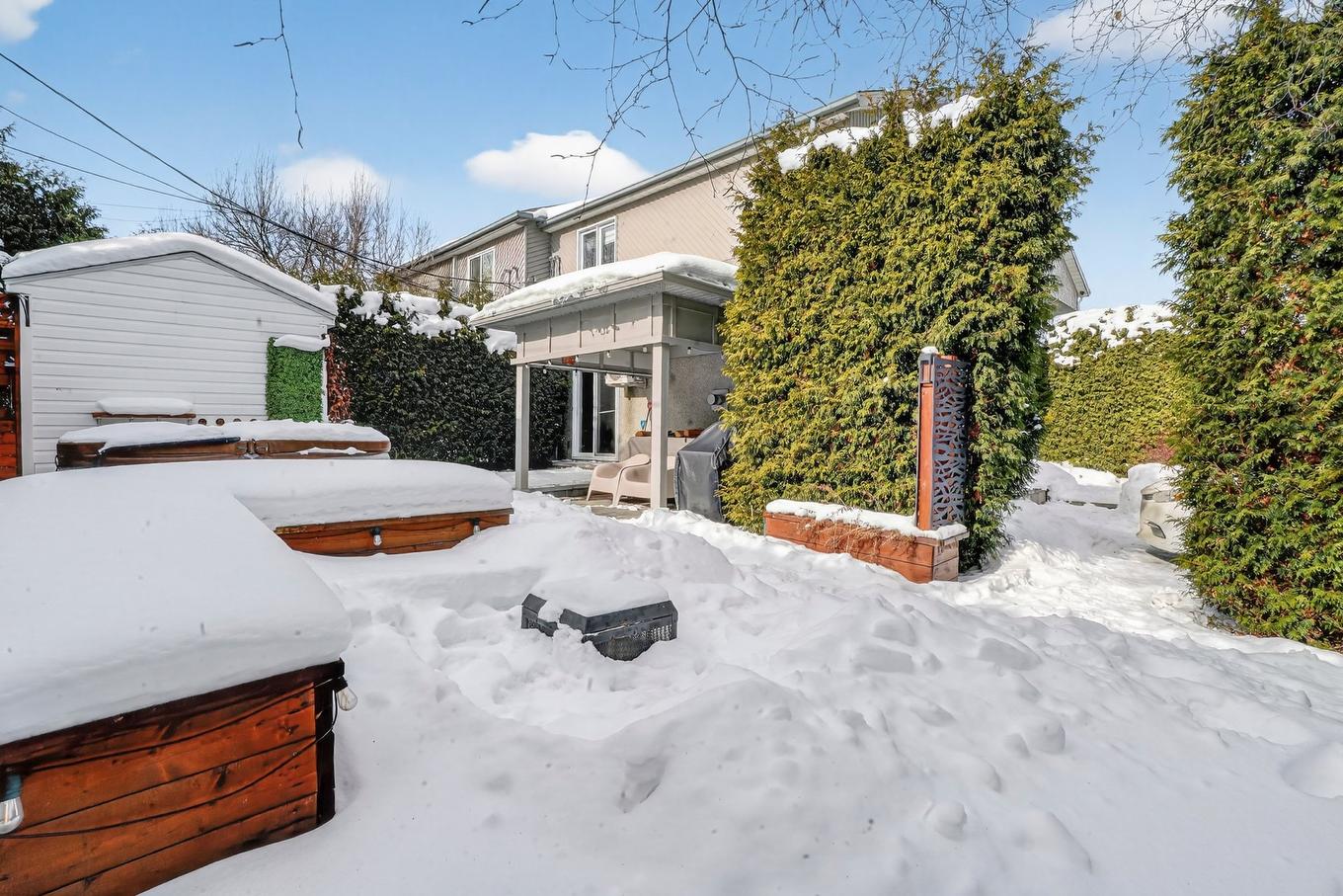 Backyard - 522 Rue Lesage, Chambly, QC - Outdoor