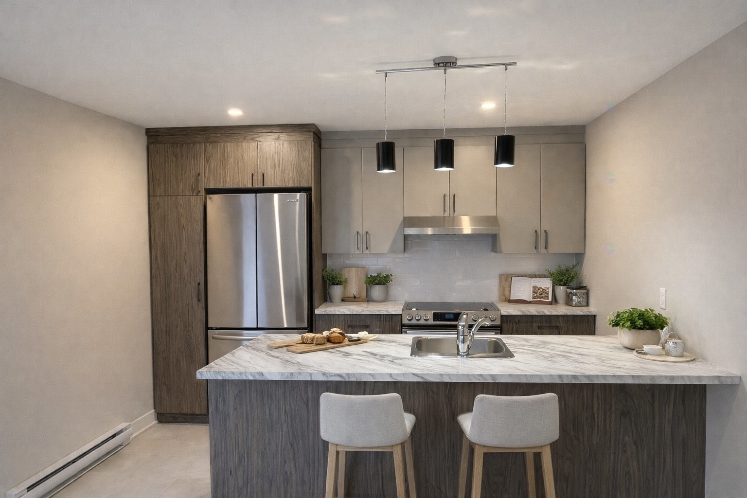 Cuisine - 520 Rue St-Armand, Beauharnois, QC - Indoor Photo Showing Kitchen With Upgraded Kitchen