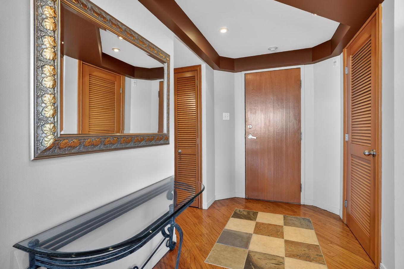 Hall d'entrée/Vestibule - 808-760 Ch. Marie-Le Ber, Montréal (Verdun/Île-Des-Soeurs), QC - Indoor Photo Showing Other Room