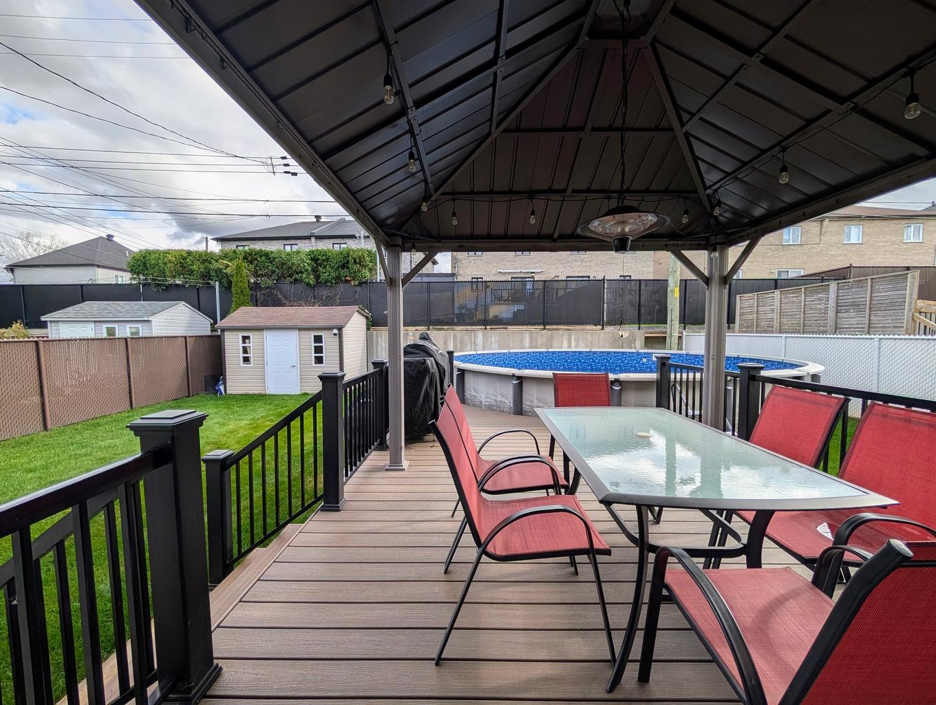 Cour - 10536 Rue Thomas-Paine, Montréal (Rivière-Des-Prairies/Pointe-Aux-Trembles), QC - Outdoor With Exterior