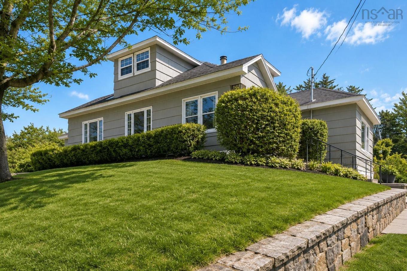 722 Highway 1, Hebron, NS