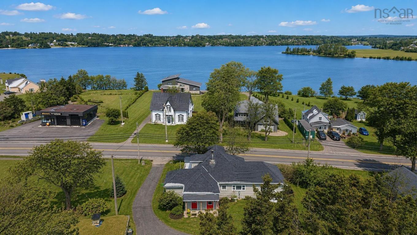 722 Highway 1, Hebron, NS