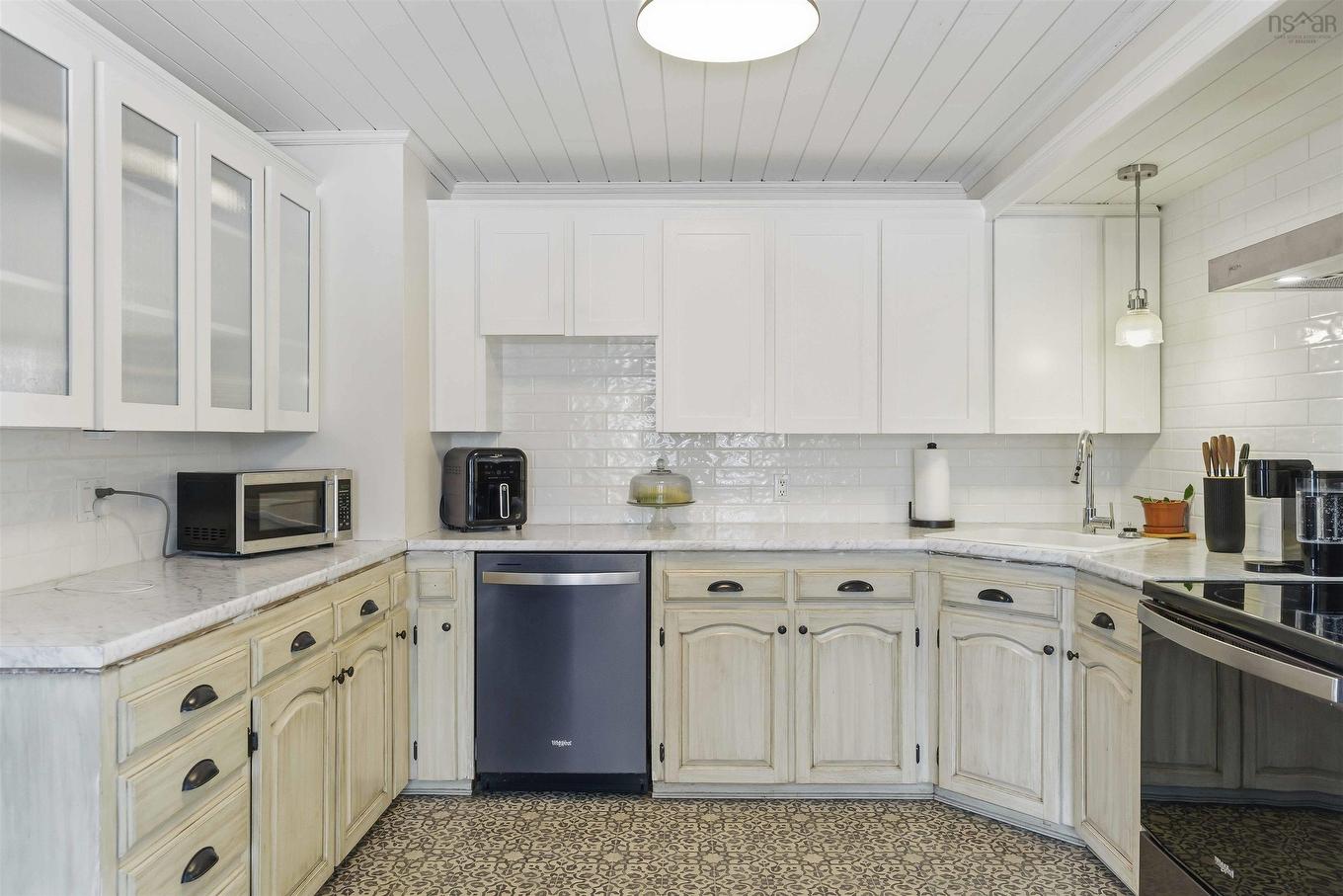 722 Highway 1, Hebron, NS