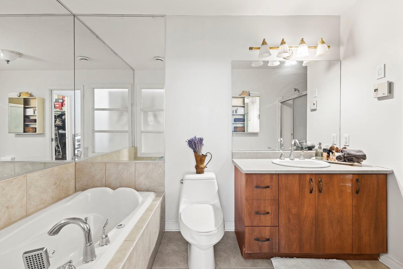 Ensuite bathroom - 201-14411 Rue Harry-Worth, Montréal (Pierrefonds-Roxboro), QC - Indoor Photo Showing Bathroom