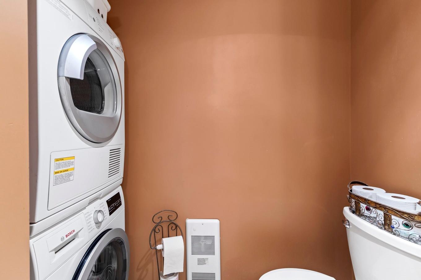 Laundry room - 201-14411 Rue Harry-Worth, Montréal (Pierrefonds-Roxboro), QC - Indoor Photo Showing Laundry Room