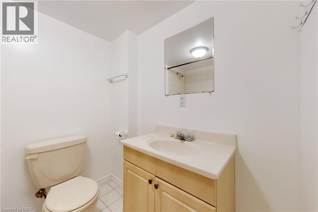 6509 Valiant Heights, Mississauga, ON - Indoor Photo Showing Bathroom