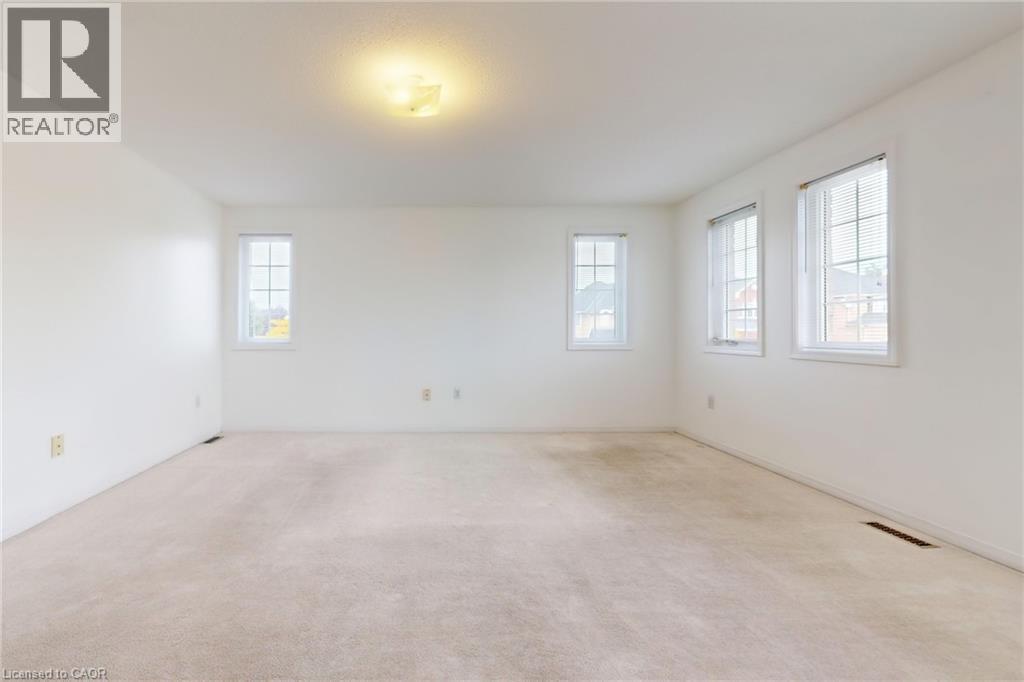 6509 Valiant Heights, Mississauga, ON - Indoor Photo Showing Other Room