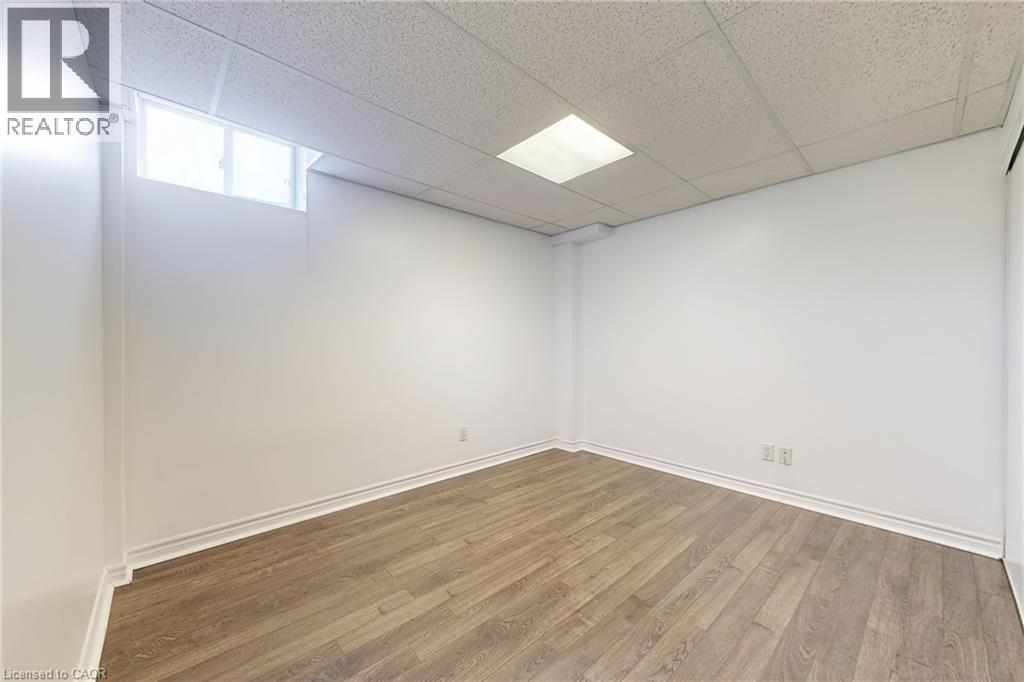 6509 Valiant Heights, Mississauga, ON - Indoor Photo Showing Other Room