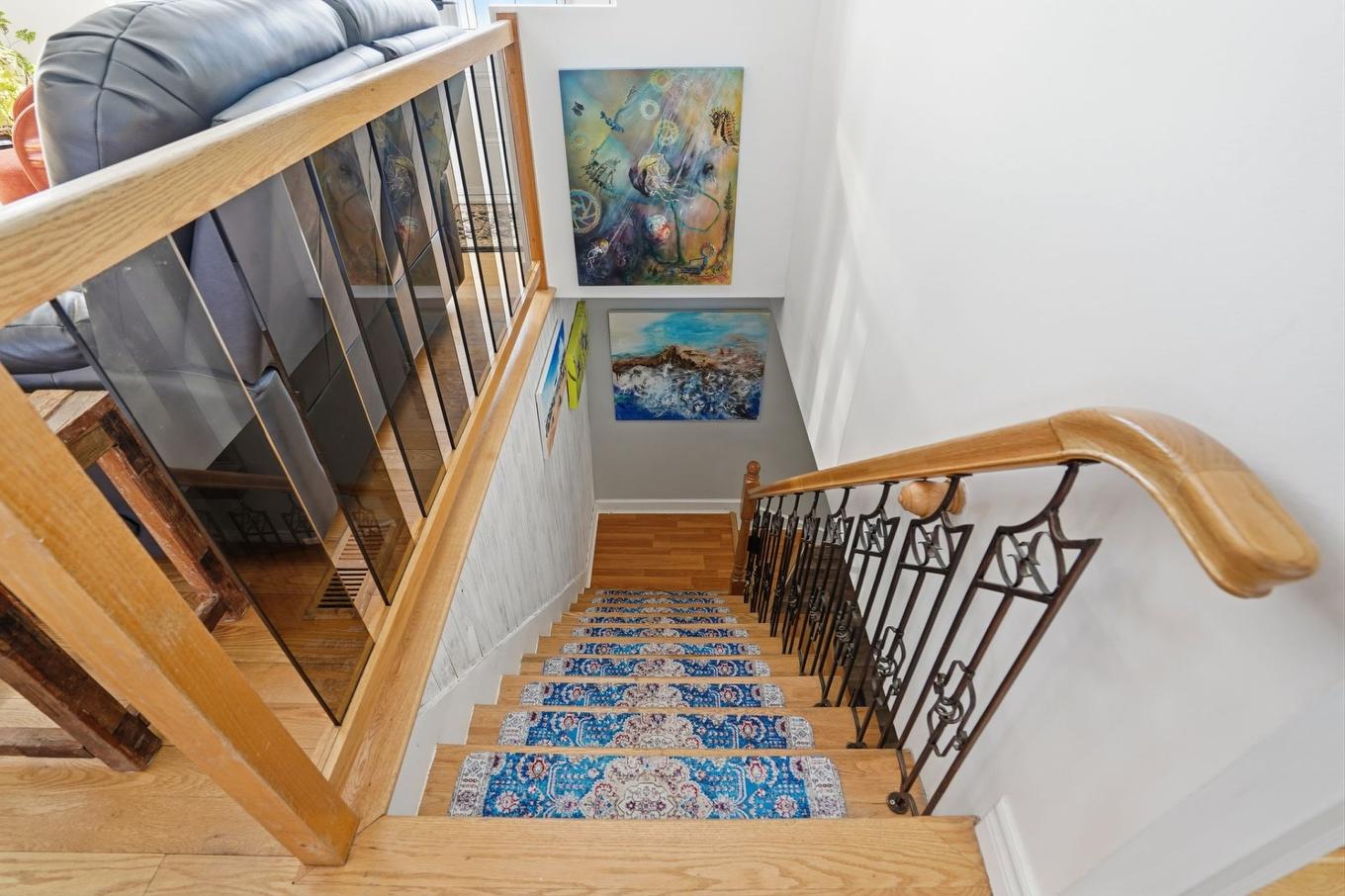 Staircase - 1135 Rue Monat, Saint-Jean-Sur-Richelieu, QC - Indoor Photo Showing Other Room