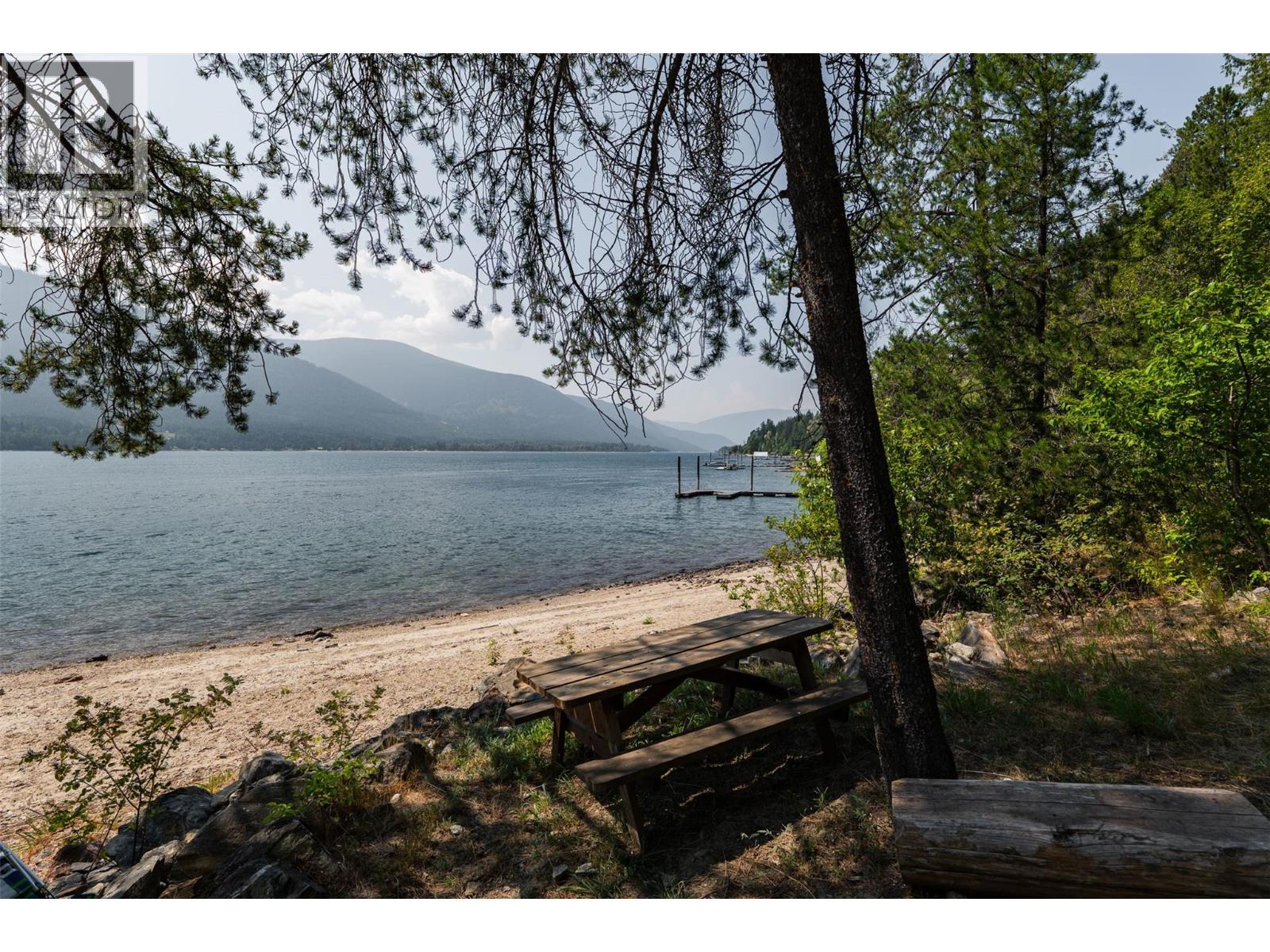 6814 Marian Lane, Nelson, BC