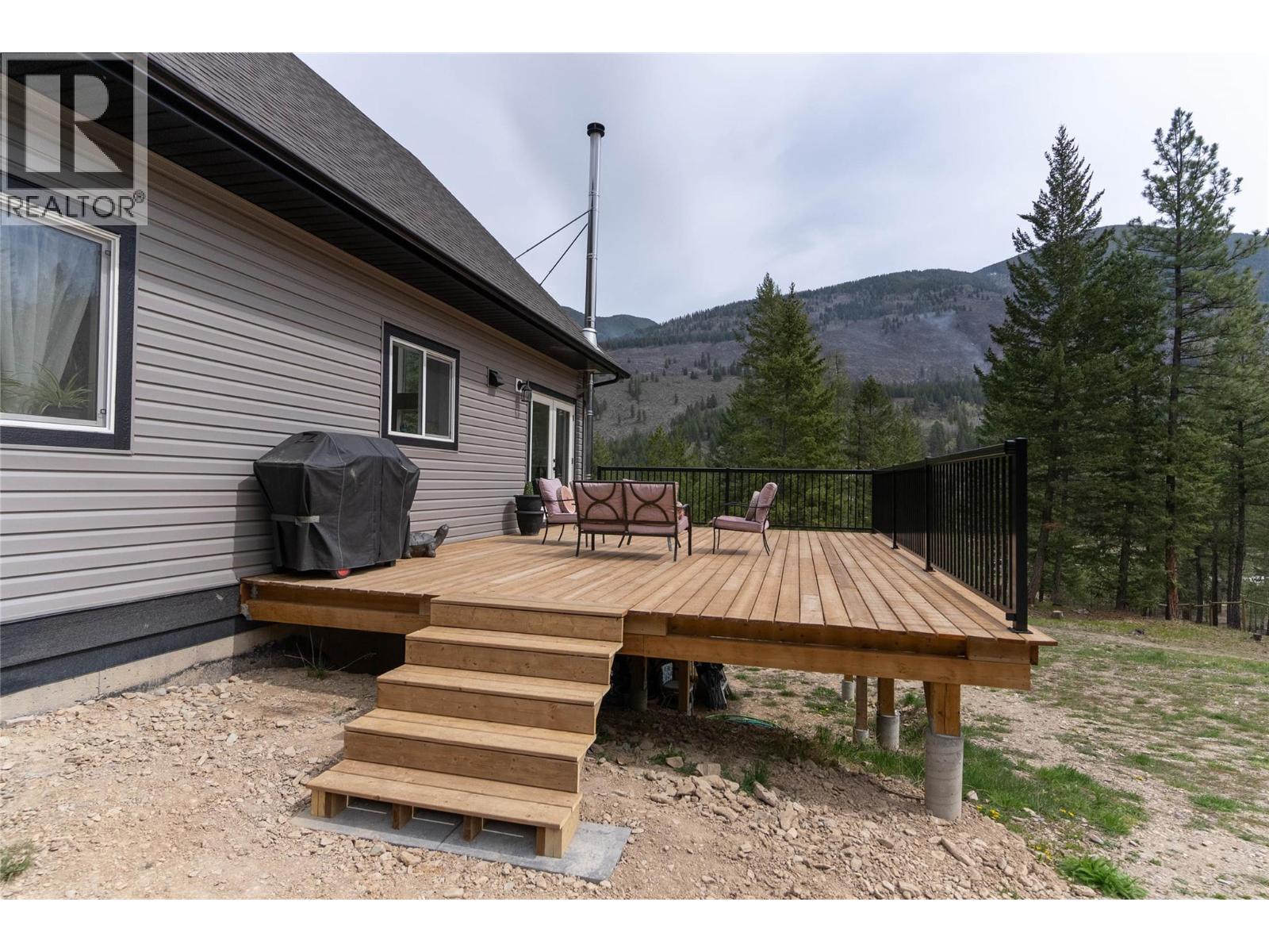 4165 93 Highway, Grasmere, BC - Outdoor With Deck Patio Veranda With Exterior