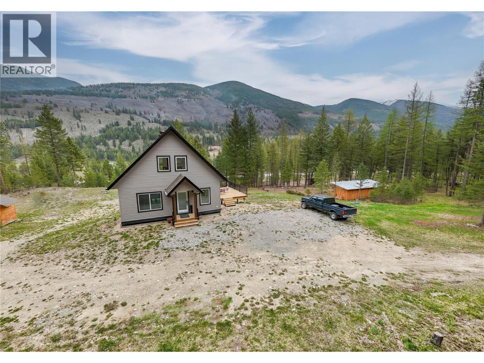 4165 93 Highway, Grasmere, BC - Outdoor With View