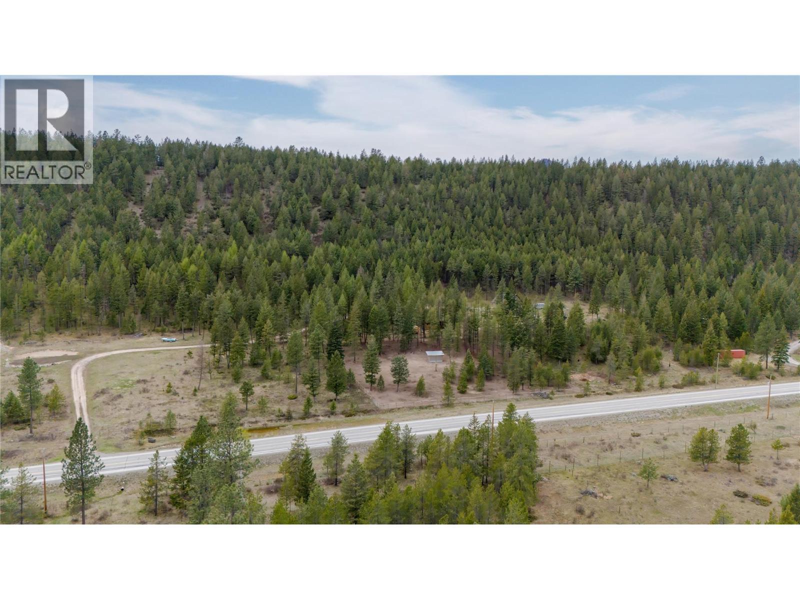 4165 93 Highway, Grasmere, BC - Outdoor With View